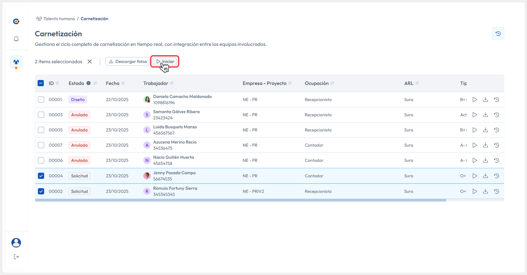 Vista de Carnetización señalando el botón de Iniciar ubicado encima de la tabla