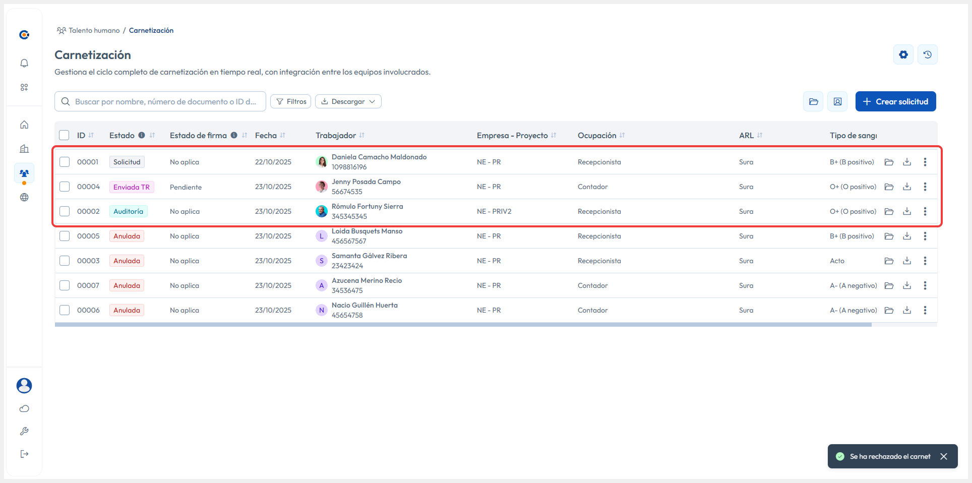 Vista principal apuntando al botón de Revisar > Revisar carnet